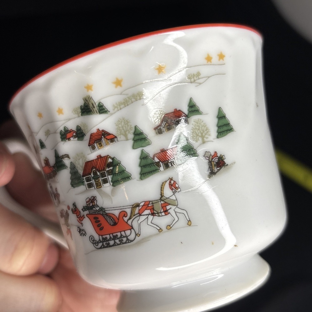 Kopin Christmas Pleasure Scalloped Red Trim Cup X1 - Picture 3 of 4